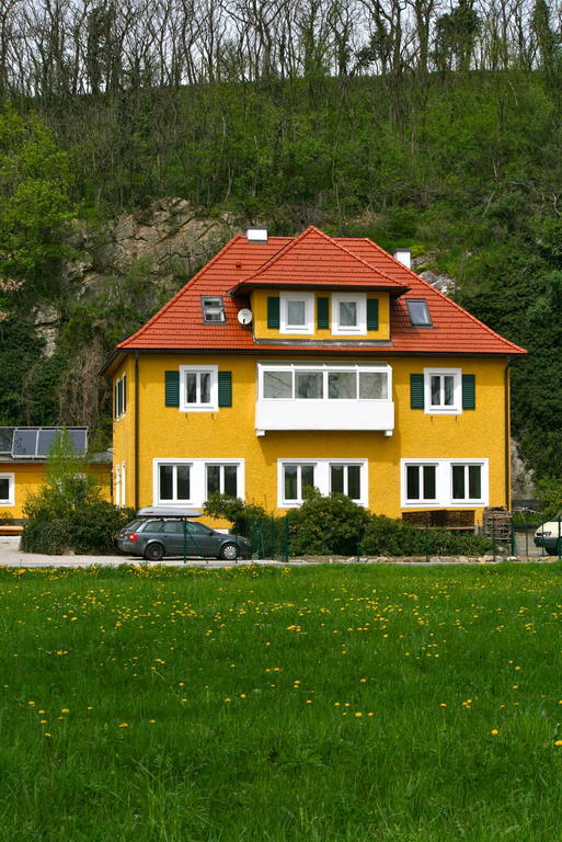 Gaestehaus Egger Эммерсдорф-на-Дунае Экстерьер фото